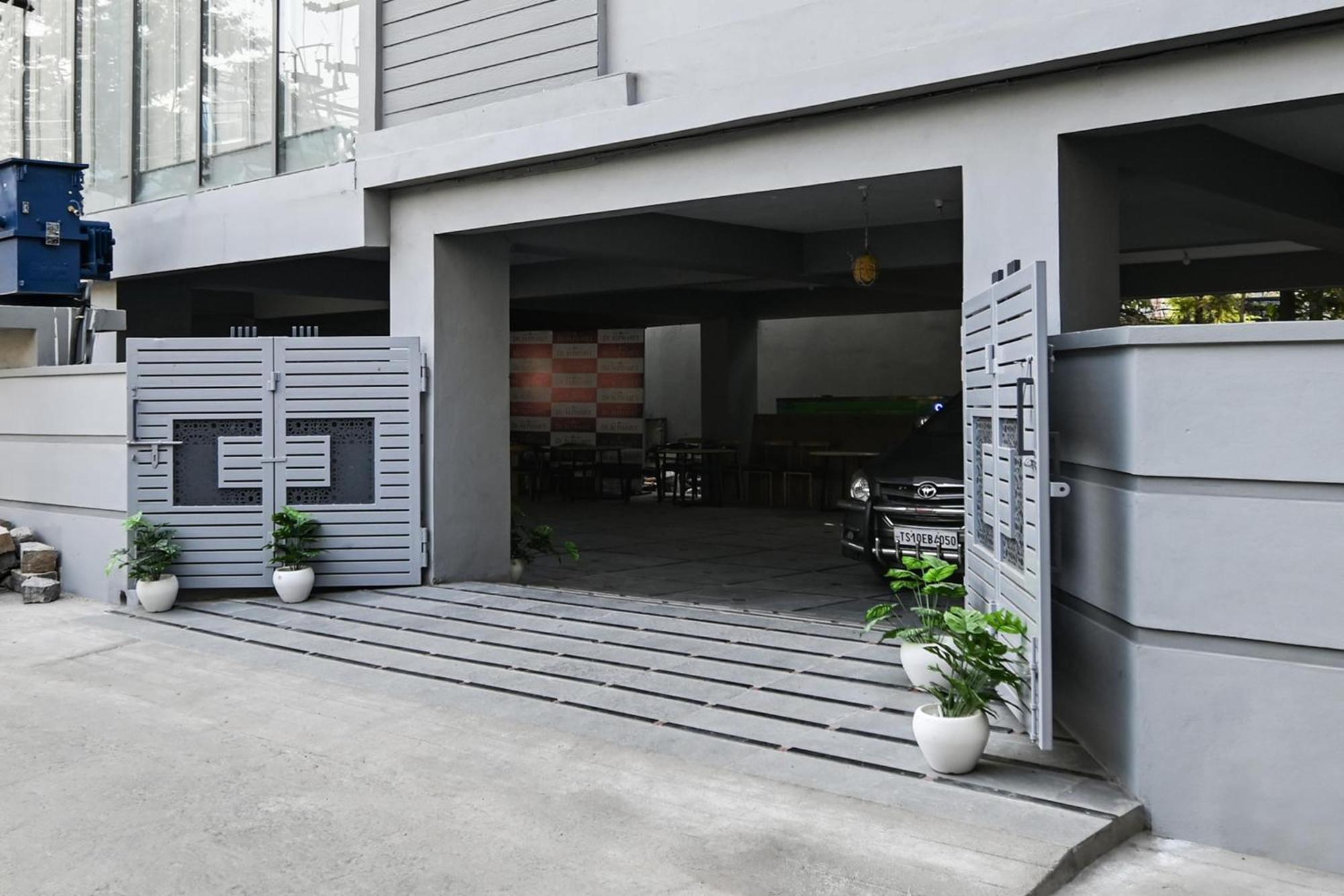 Super Townhouse De Alphabet Karmanghat 海得拉巴 外观 照片